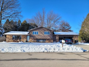 2308 Mary Ave, New Holstein, WI 53061-1243