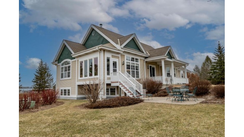 W178N6011 Prairie Sky Ct Menomonee Falls, WI 53051 by First Weber Inc - Menomonee Falls $445,900