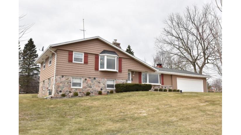 2753 County Road I Saukville, WI 53080 by Next Chapter Real Estate $350,000