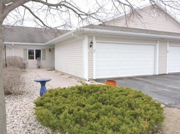 400 S Rice St 33, Whitewater, WI 53190