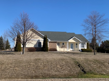 5735 Wind Dancer Ct, Wilson, WI 53081-9006