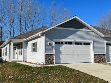 1328 Daisy Dr, West Bend, WI 53090