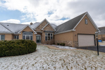 1021 Links Rd 52-11, Geneva, WI 53147