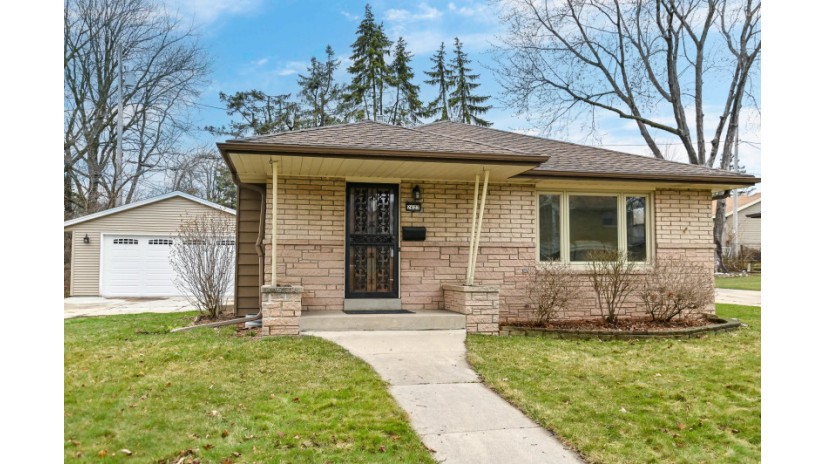 2627 S 83rd St West Allis, WI 53219 by Shorewest Realtors $269,900