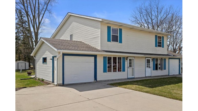 645 Holly Ct Hartford, WI 53027 by RE/MAX Service First $179,900