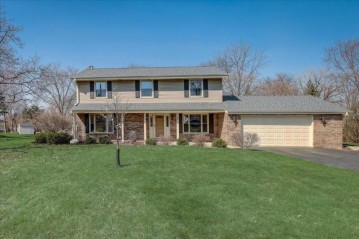 W128S6333 Berger Ln, Muskego, WI 53150-2922
