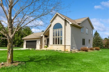 W4920 Mallard Dr, La Grange, WI 53121