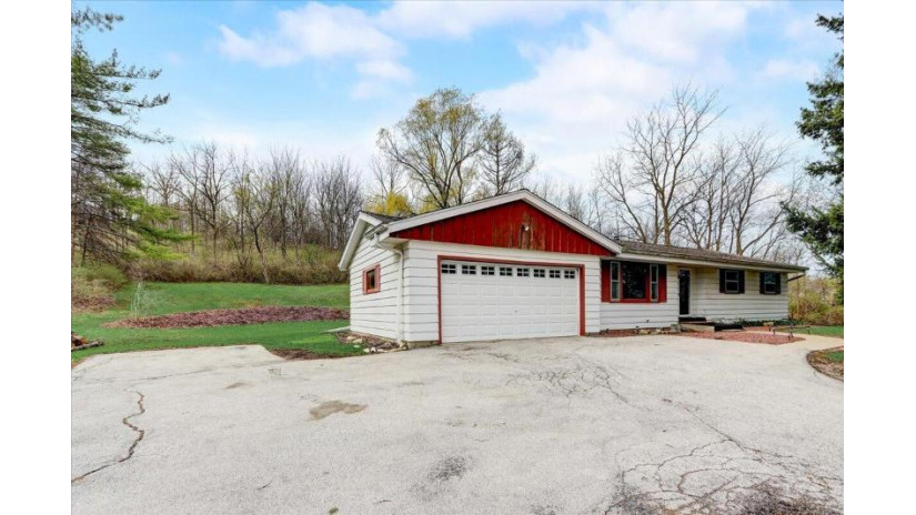 3033 Silvernail Rd Waukesha, WI 53072 by Keller Williams Realty-Lake Country $317,000