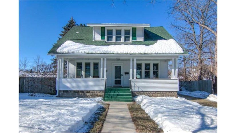 540 Cochrane Street Eau Claire, WI 54703 by Cb Brenizer/Eau Claire $215,000