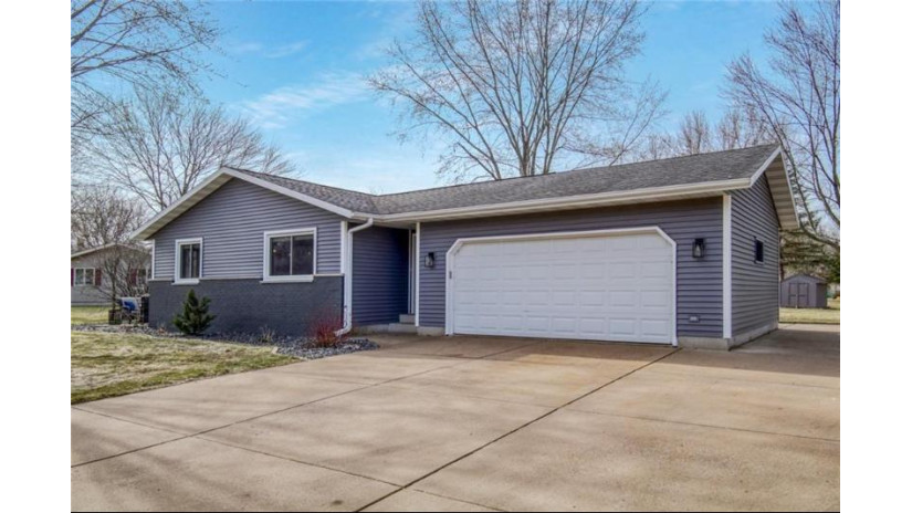 1025 Wayne Place Eau Claire, WI 54701 by Leisure Properties Realty Group Llc $339,900