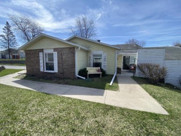 620 Woodbridge #1 Lane, Freeport, IL 61032