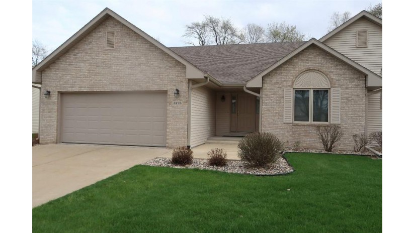 3175 Sandy Pointe Drive Freeport, IL 61032 by Christensen Home Town, Realtors $229,900