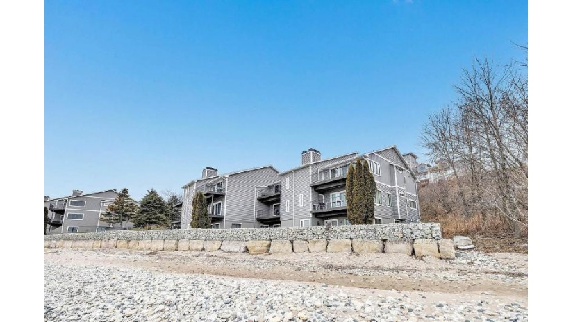 160 Summit Beach Drive F Algoma, WI 54201 by Todd Wiese Homeselling System, Inc. - OFF-D: 920-406-0001 $214,900