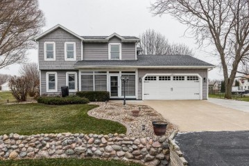 1902 Amy Jo Drive, Algoma, WI 54904-8842