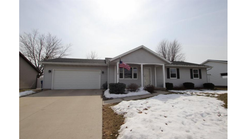 313 Chapleau Street North Fond Du Lac, WI 54937 by Adashun Jones, Inc. - OFF-D: 920-933-0114 $275,000