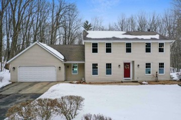 786 Brookwood Circle, Hobart, WI 54155-9132