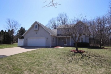 5155 David Drive, Omro, WI 54904