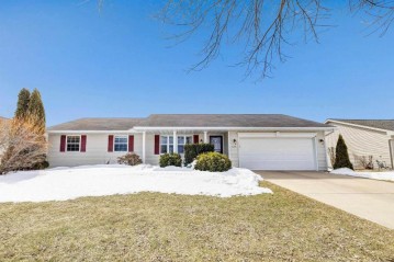 3154 Eastbreeze Lane, Green Bay, WI 54311