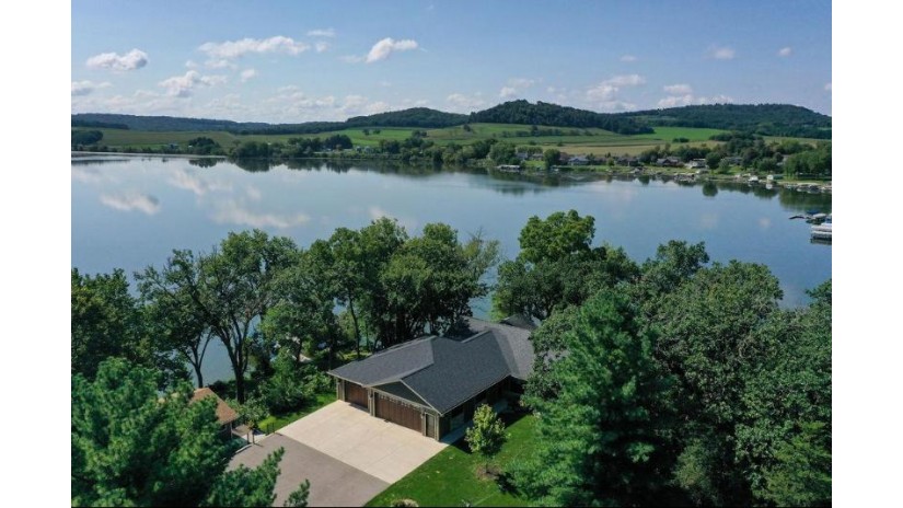 W11527 County Road V Lodi, WI 53555 by Wisconsin Realty Group $1,379,000