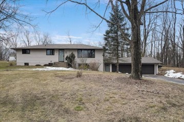 W8352 Crawford Rd, Pacific, WI 53901