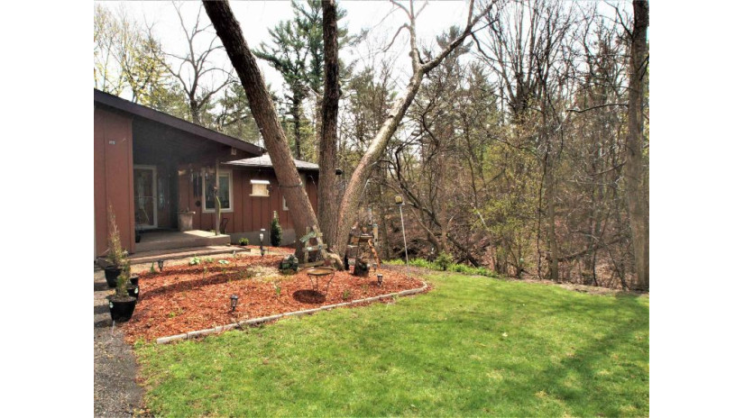 510 Cedar St Wisconsin Dells, WI 53965 by House To Home Now $350,000