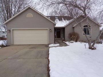 324 Ashberry Ct, Stoughton, WI 53589