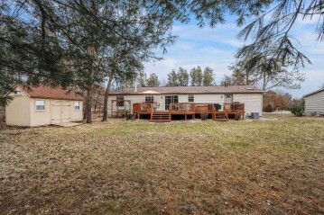 247 Dogwood Ln, Lake Delton, WI 53965