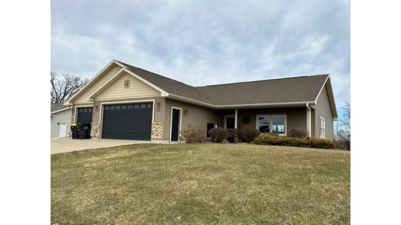 520 Alyssa St Tomah, WI 54660 by First Weber Inc - HomeInfo@firstweber.com $390,000