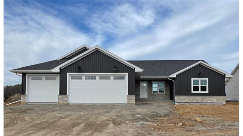 1251 Allen Lee Way Pulaski, WI 54162 by South Central Non-Member $484,560