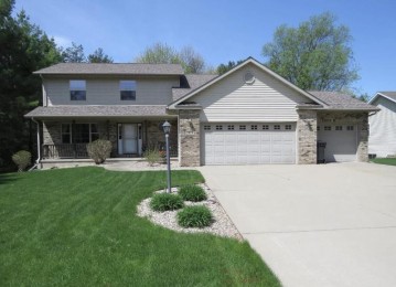 1951 Norway Pine Drive, Plover, WI 54467