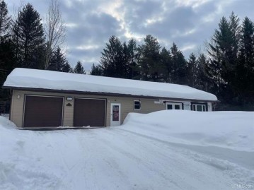 11 Division St, Hurley, WI 54534
