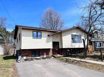 205 Division St W, Eagle River, WI 54521