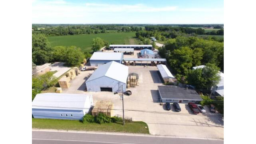 11504 6 Mile Rd Caledonia, WI 53108 by RE/MAX Newport - office@newportelite.com $2,800,000