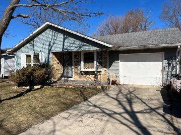 5504 Byrd Ave, Racine, WI 53406