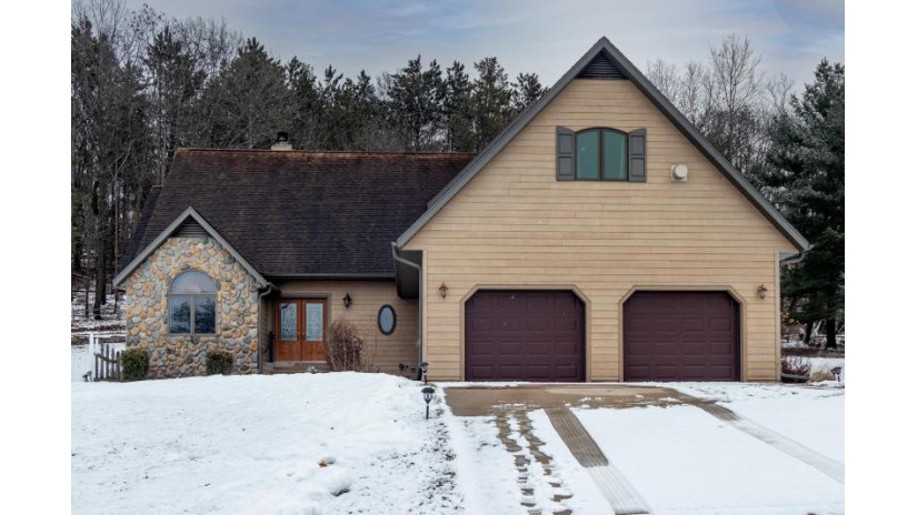 1745 S Highland Dr Sparta, WI 54656 by Coldwell Banker River Valley, REALTORS $485,000
