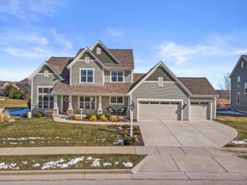 2915 Makou Trl, Waukesha, WI 53189