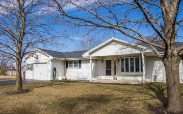 3092 South St, East Troy, WI 53120