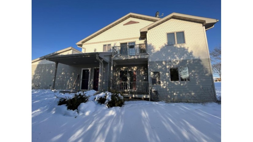 636 Military Ridge Dr Verona, WI 53593 by Standard Real Estate Services, LLC $309,000