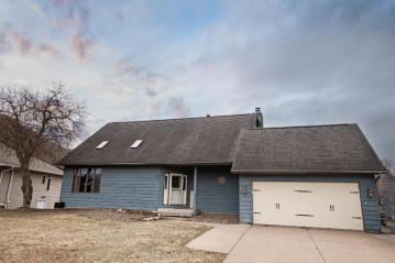 1431 Brookview Dr, Winona, MN 55987