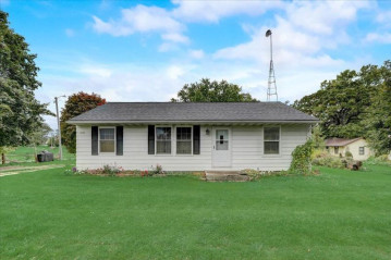 1339 76th St, Raymond, WI 53108-9711