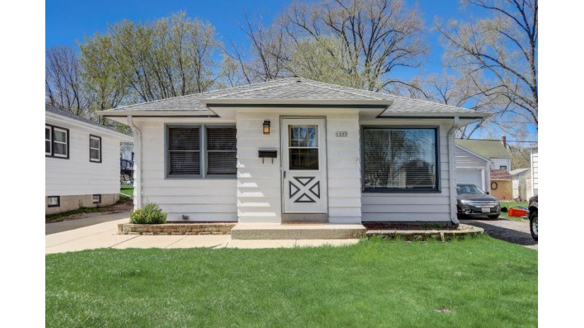 1033 S 88th St West Allis, WI 53214 by Redfin Corporation $214,900