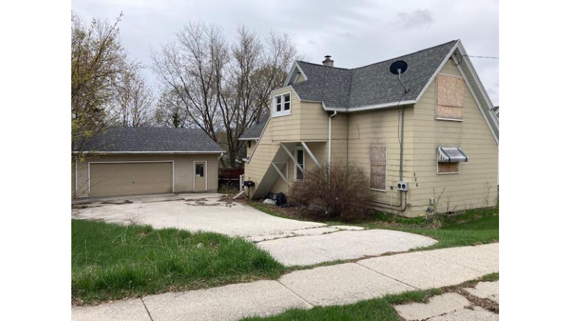 226 Poplar St Sheboygan Falls, WI 53085 by First Realty Services $86,500