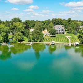 34829 W Fairview Rd, Oconomowoc Lake, WI 53066-3310