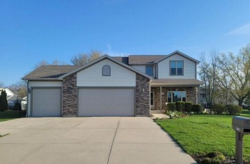 1108 Sundance Ln, Caledonia, WI 53402-6105