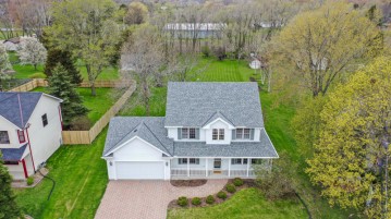 6530 Novak Rd, Caledonia, WI 53402-1544