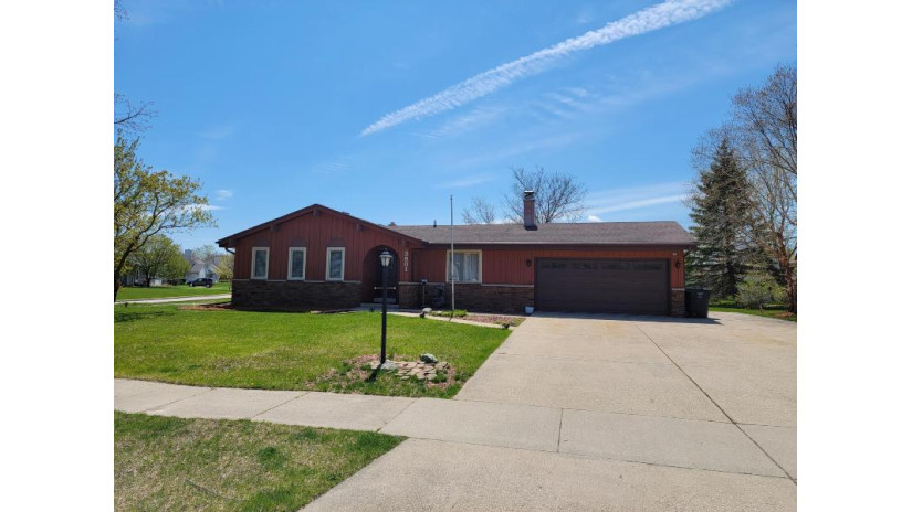 3801 W Madison Blvd Franklin, WI 53132 by Luna Listings $389,900