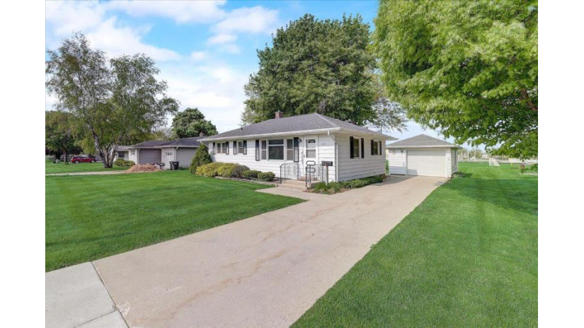 809 S Main St Lake Mills, WI 53551 by RE/MAX Shine $245,000