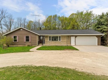 5402 Marken Rd, Liberty, WI 54245