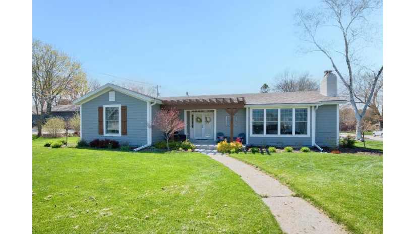 3122 N 6th St Sheboygan, WI 53083 by Pleasant View Realty, LLC $447,500