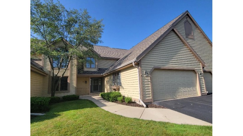 18515 St Andrew Ct B Brookfield, WI 53045 by First Weber Inc - Brookfield $450,000